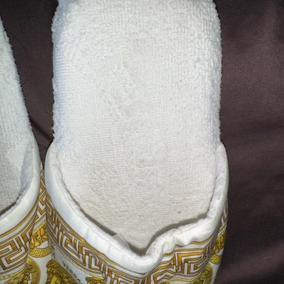 Versace Slippers - Picture 9 of 12